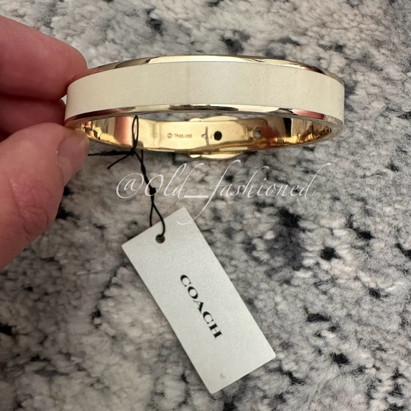 COACH C Hinged Bracelet - Picture 6 of 11